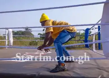 E/R: Boxing training facility established to train illegal miners, others as professional boxers