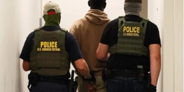 High court to hear application by 11 US deportees