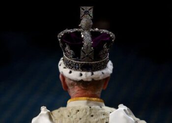 Monarchy royal chaos