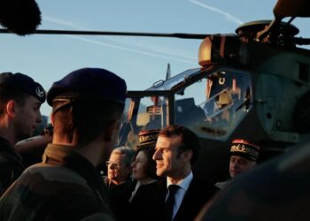 Macron voluntary military