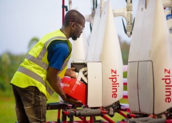 Zipline centres debt