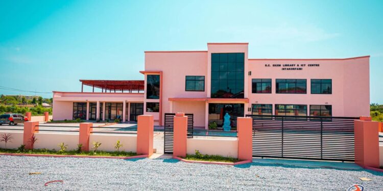Afenyo-Markin commissions ICT centre and library in Effutu Municipality