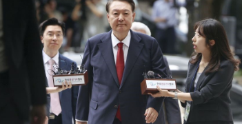Former South Korean president Yoon Suk Yeol handed life sentence for leading insurrection