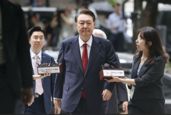 Former South Korean president Yoon Suk Yeol handed life sentence for leading insurrection